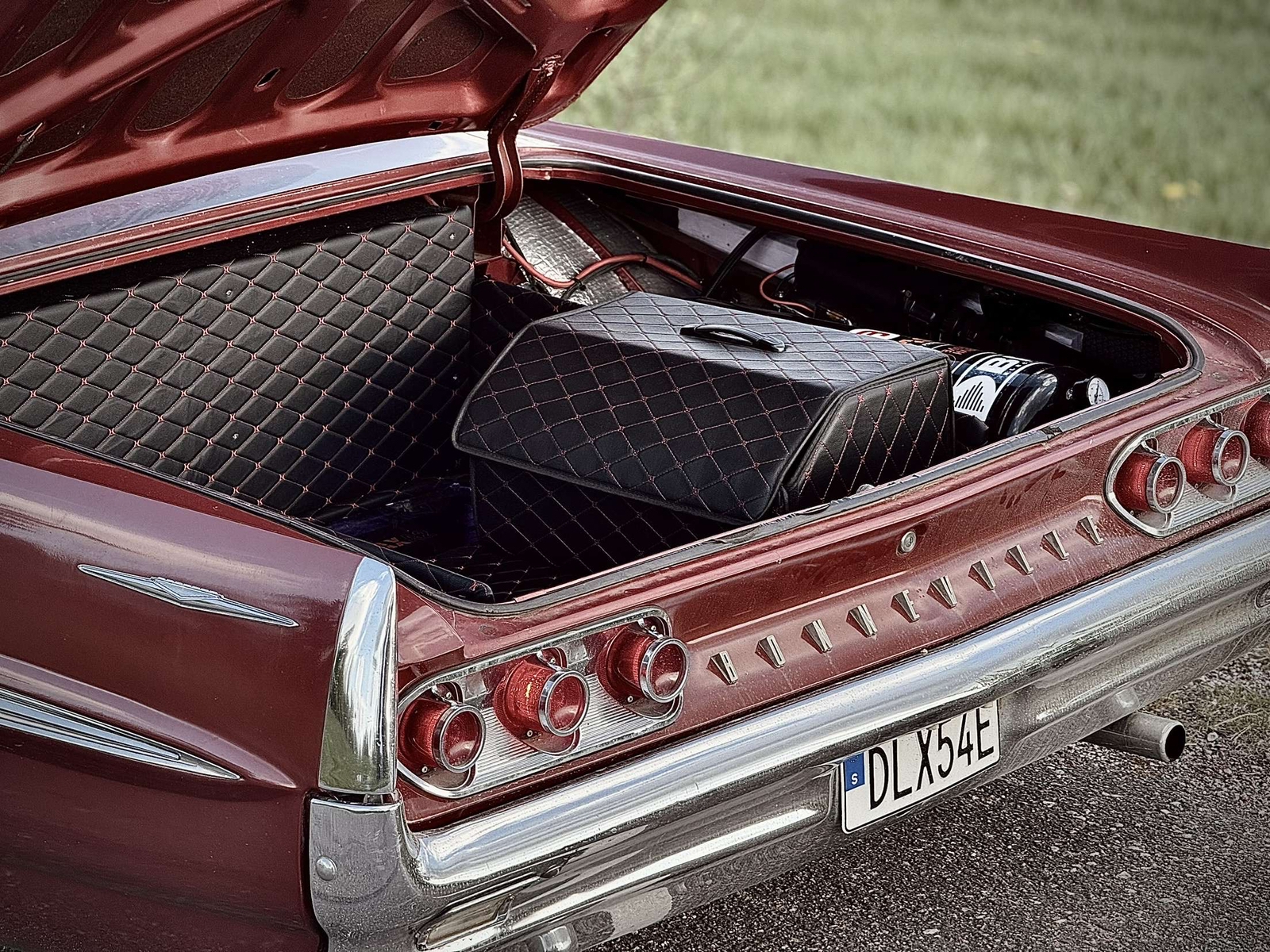 Pontiac Bonneville 1961, kuva 6/6