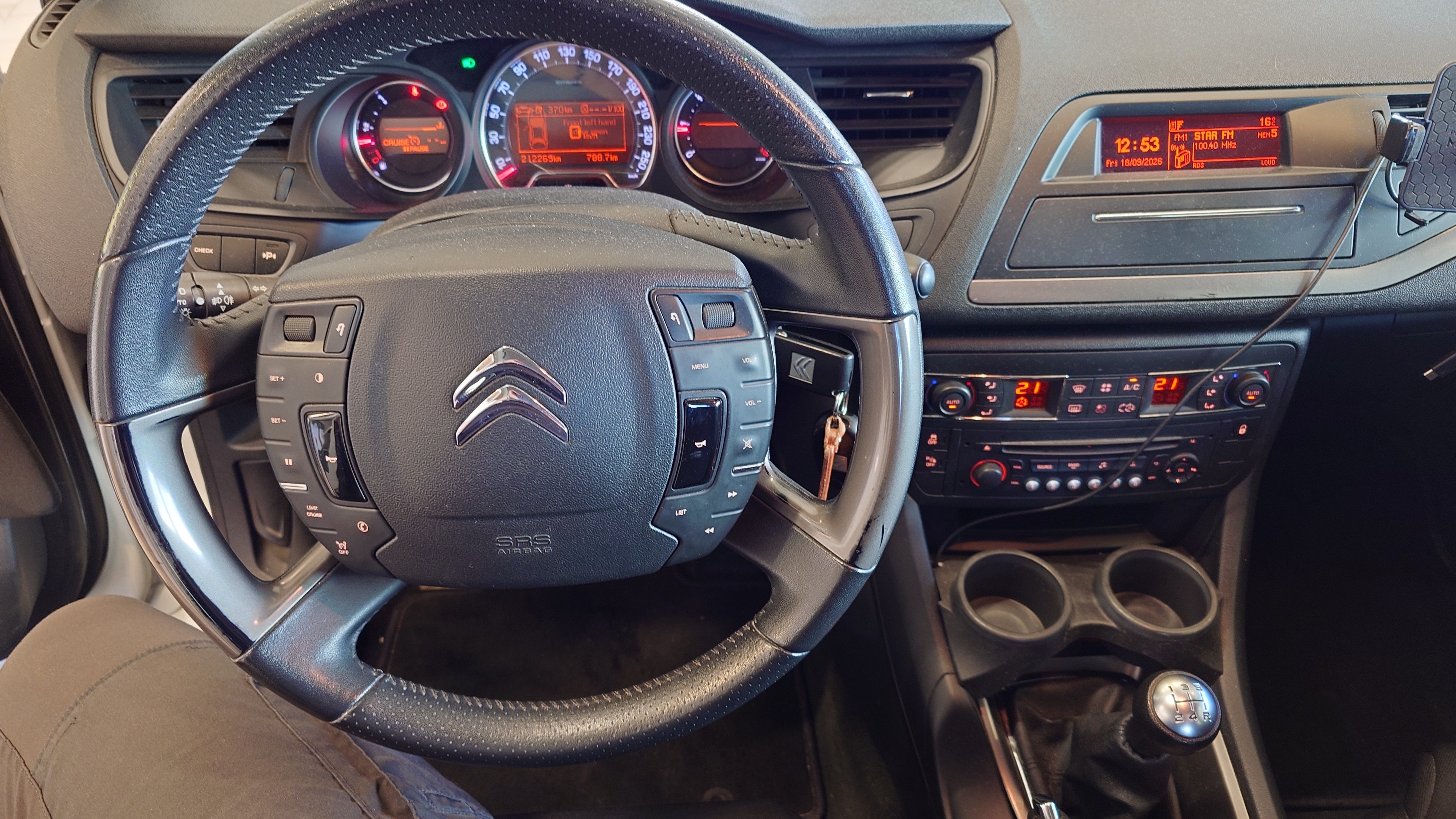 Citroen C5 Sedan 1.6 HDi Manuell 2014, bild 6/6