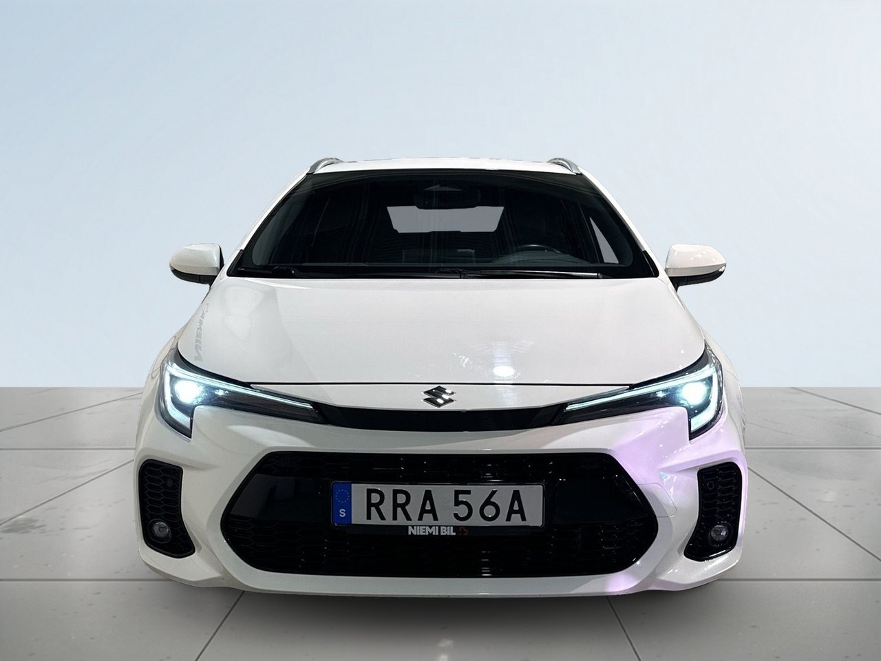 Suzuki Swace 2024, bild 2/22