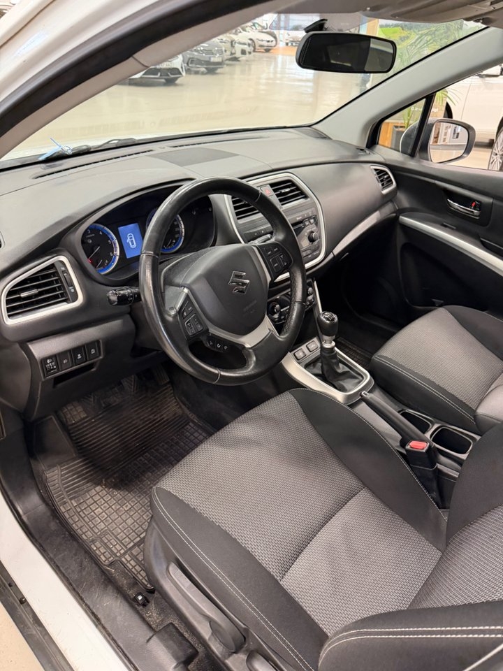 Suzuki S-Cross SX4 1.6 DDiS DOHC 16V M&K 2015, kuva 3/3