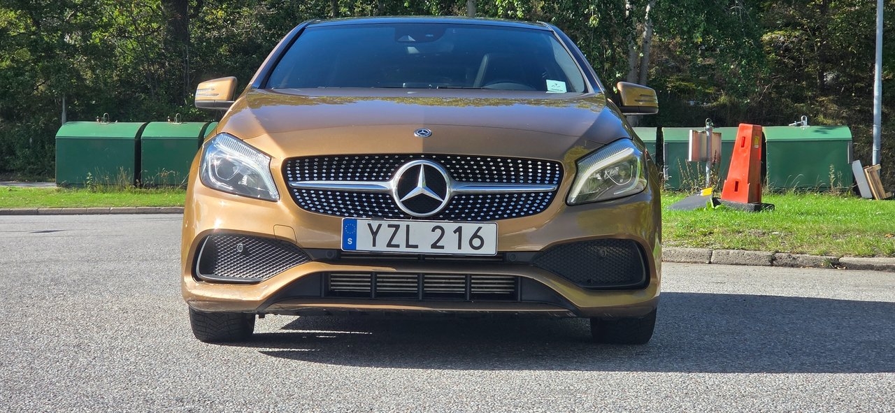 Mercedes-Benz A 200 d Aut AMG Pan Amb 2018, bild 4/10