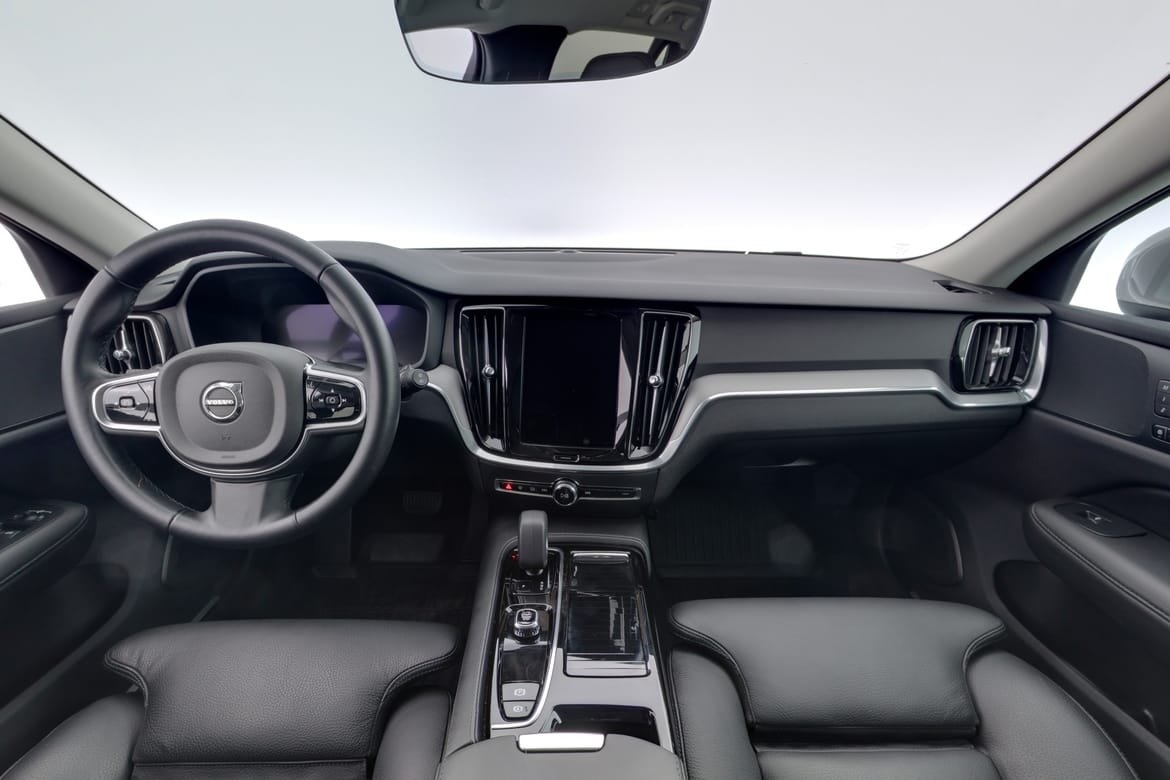 Volvo V60 T6 Plus Bright Edition 2025, bild 7/10
