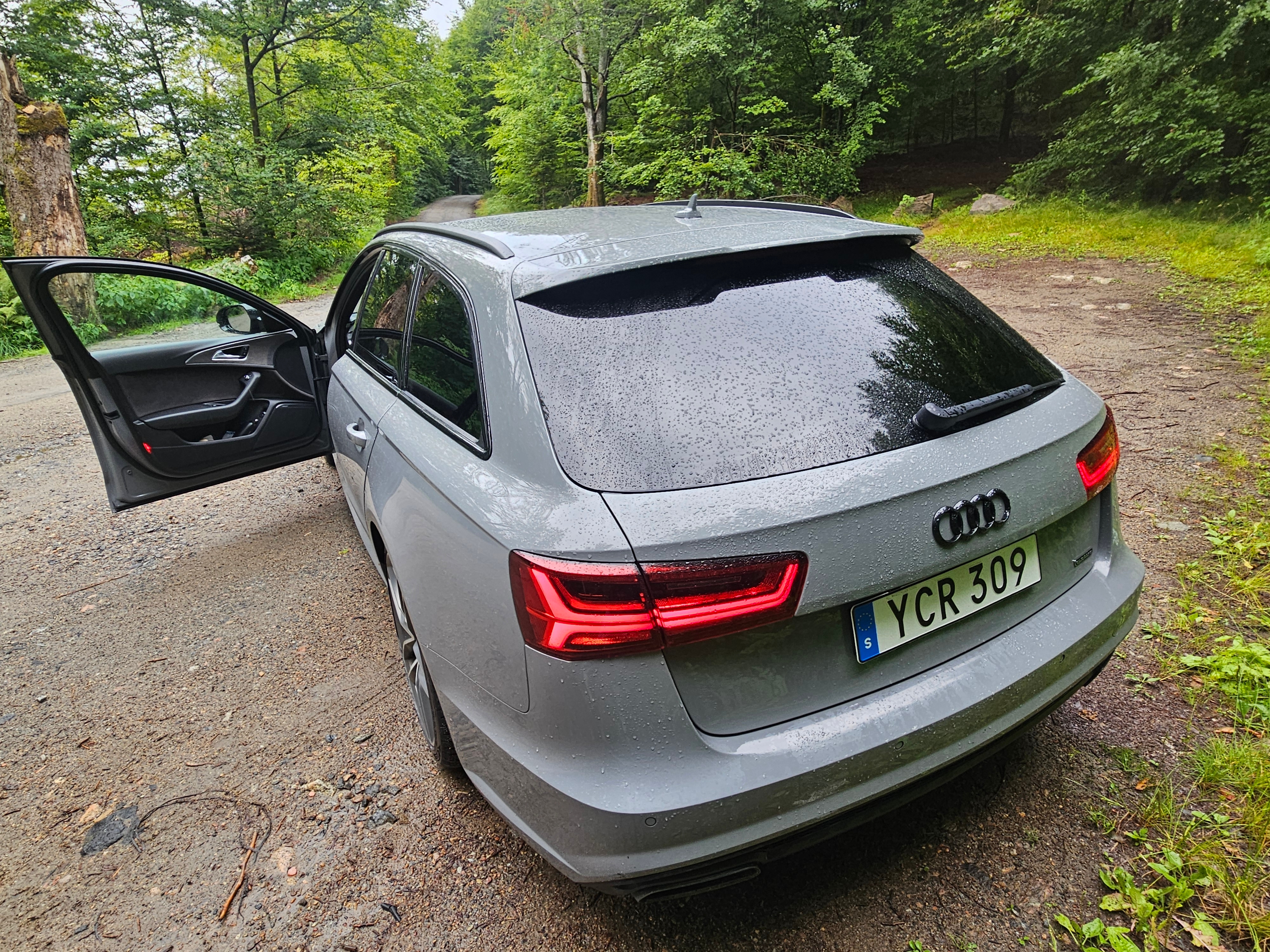 Audi A6 2016, photo 2/6