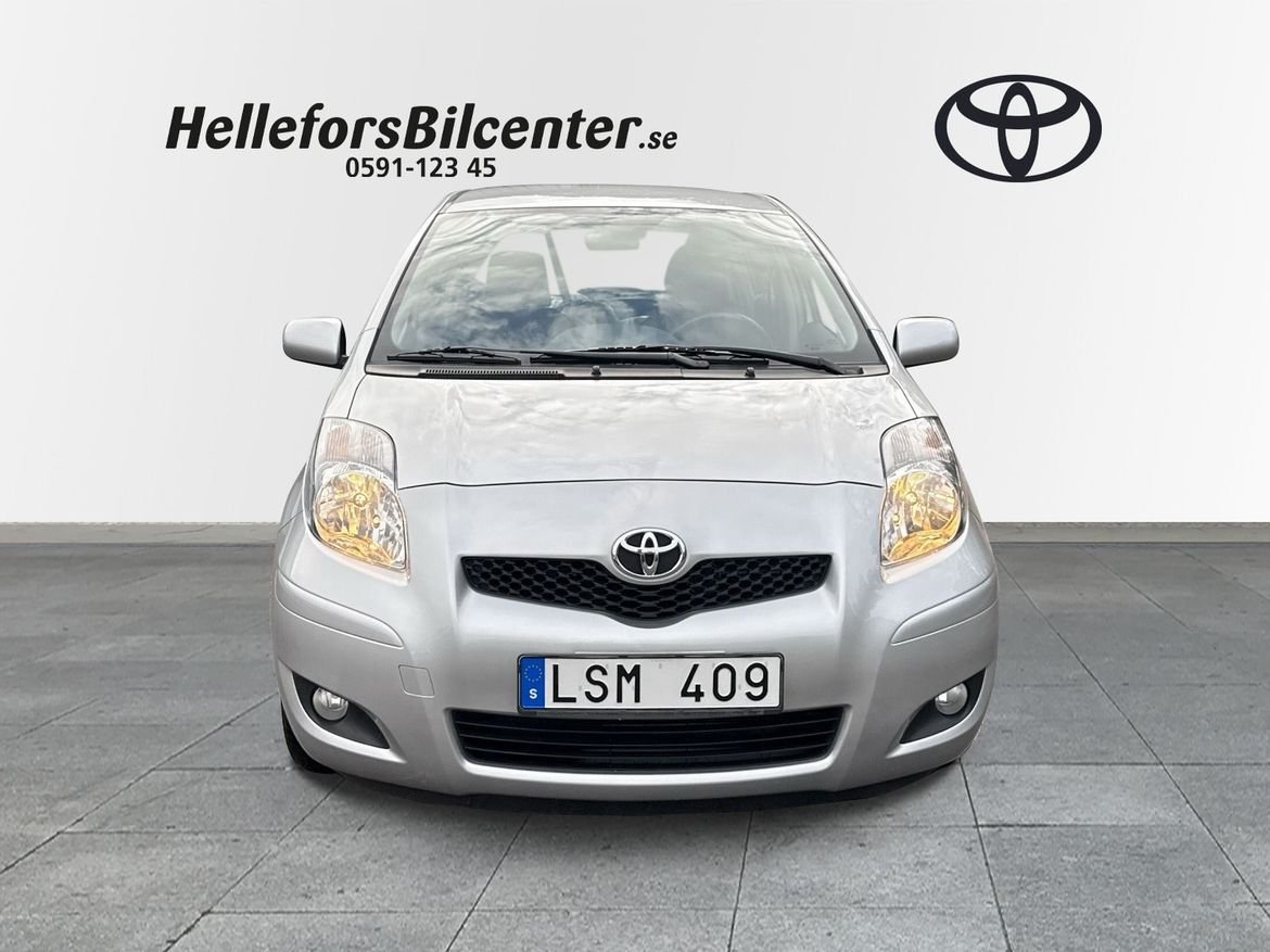 Toyota Yaris 2011, bild 5/10
