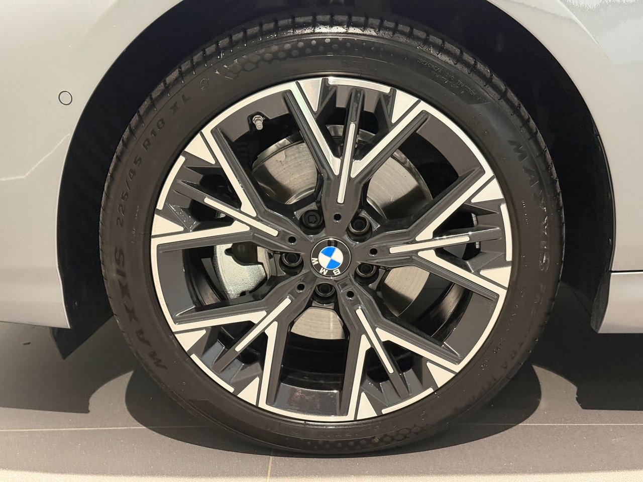 BMW 120 2026, bild 5/10