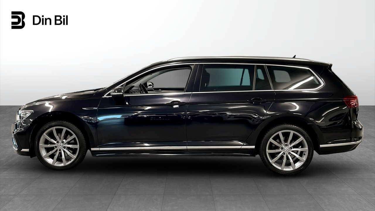 Volkswagen Passat 2021, bild 2/14
