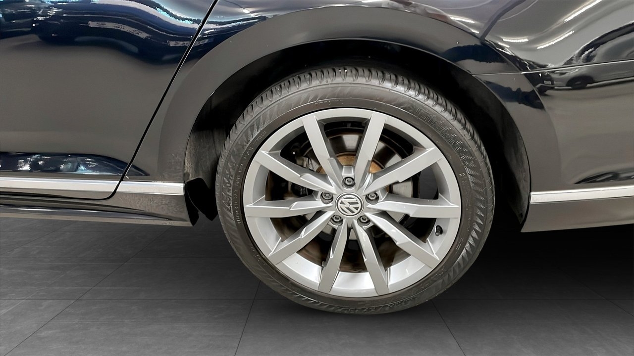 Volkswagen Passat 2021, bild 6/14