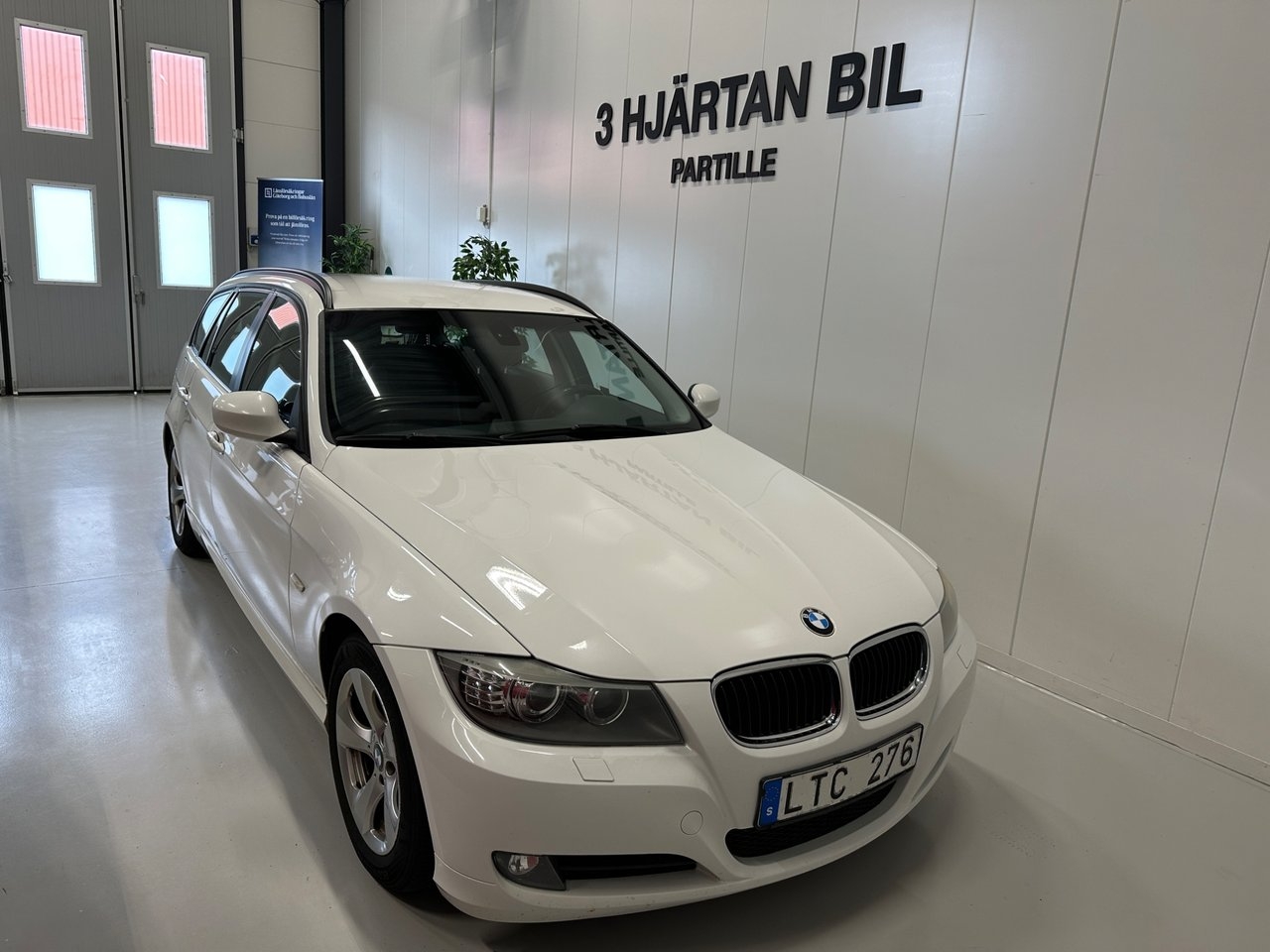 BMW 320 2011, bild 7/10