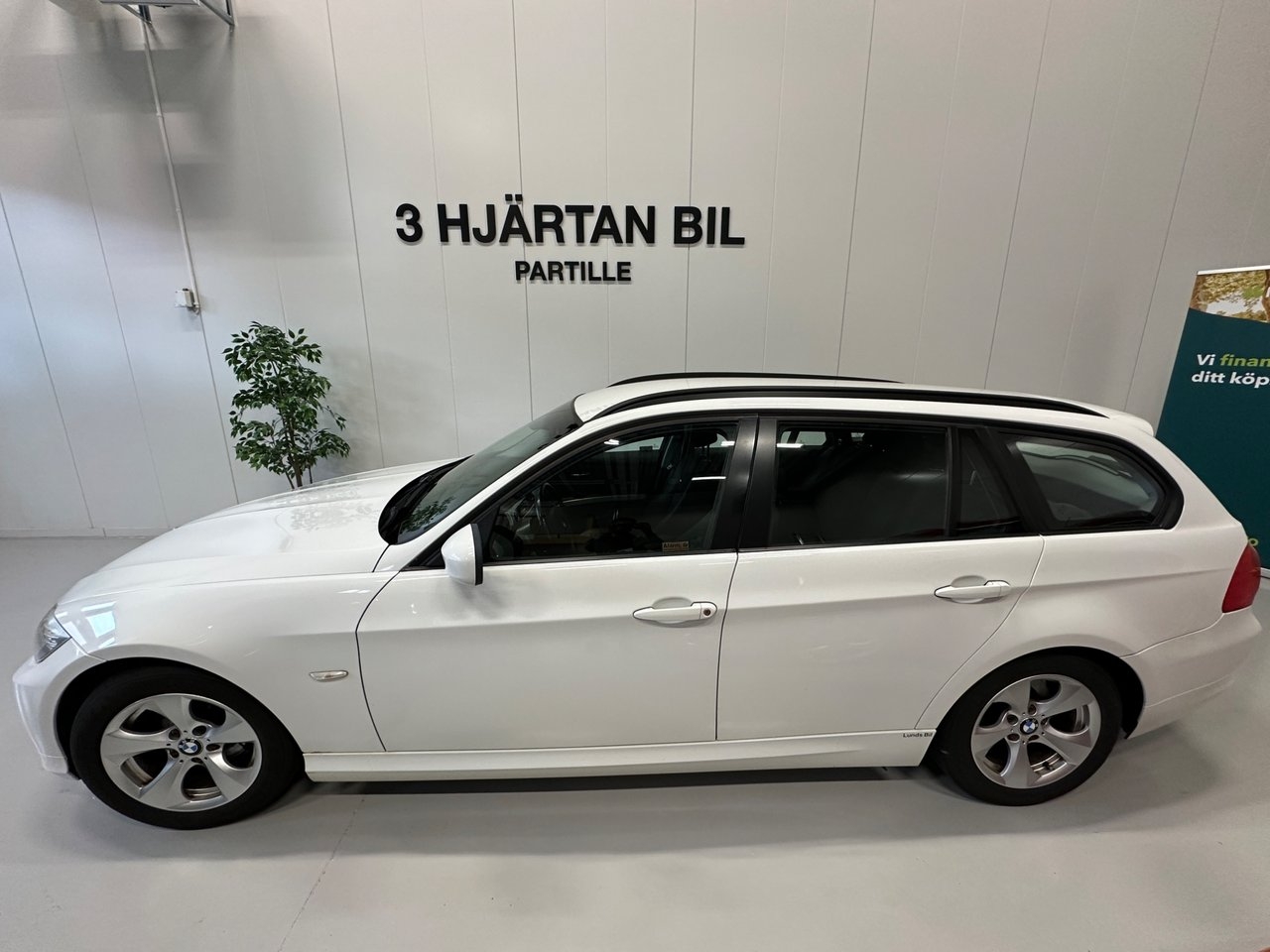 BMW 320 2011, bild 3/10
