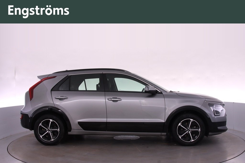 Kia Niro Plugin Hybrid 183 hk DCT 2023, kuva 2/15