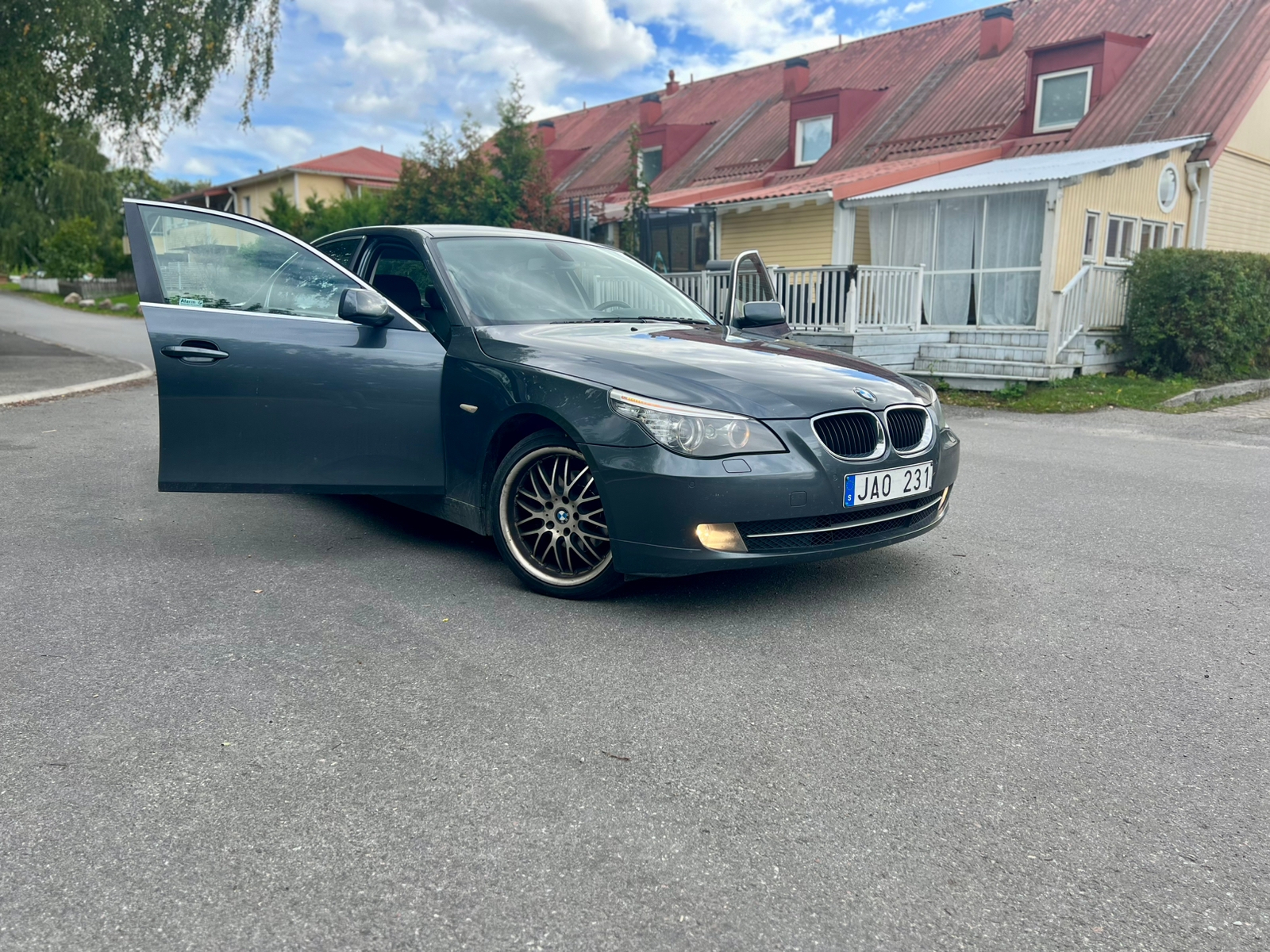 BMW 520 2009, bild 2/10