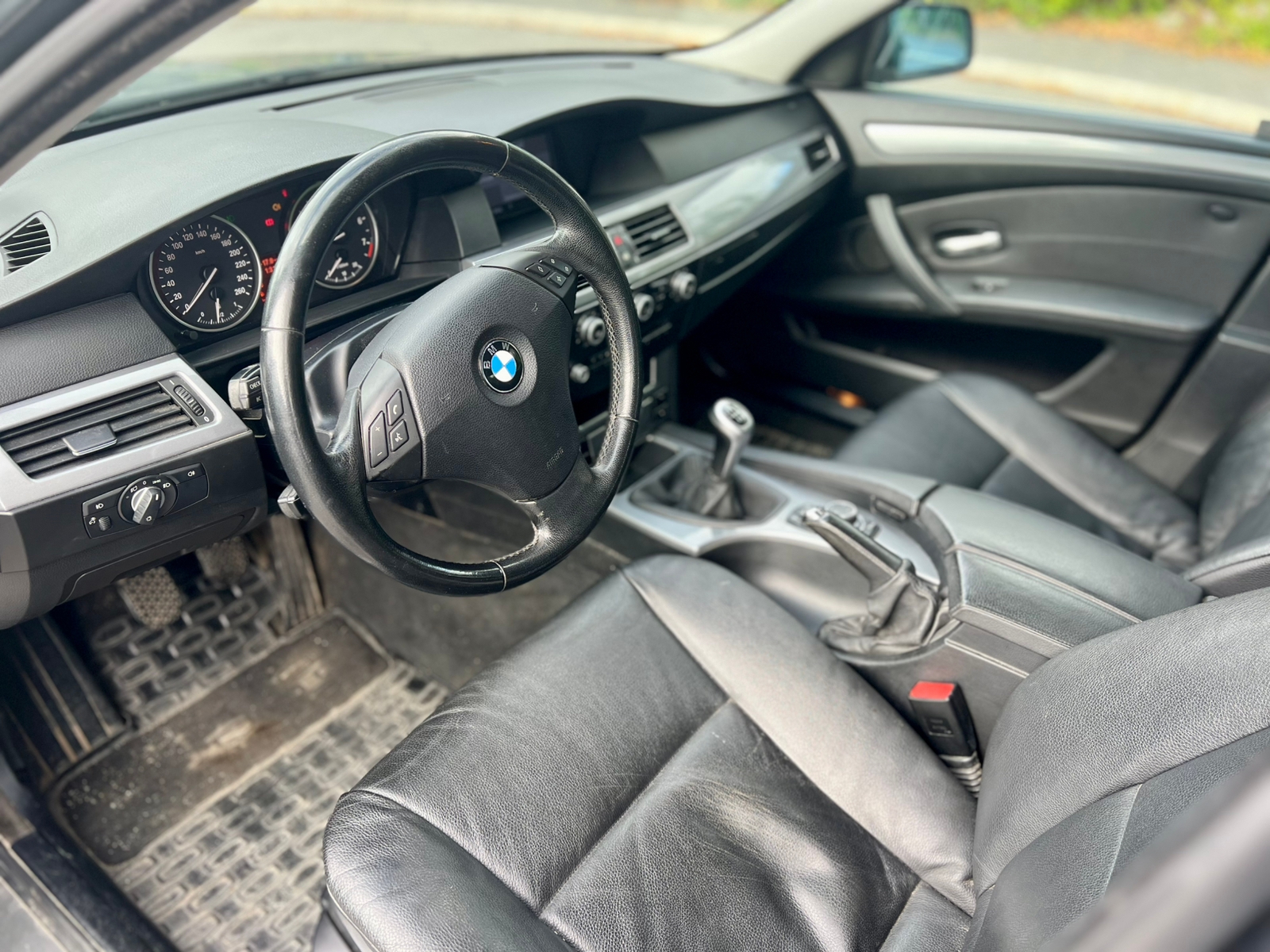 BMW 520 2009, bild 7/10