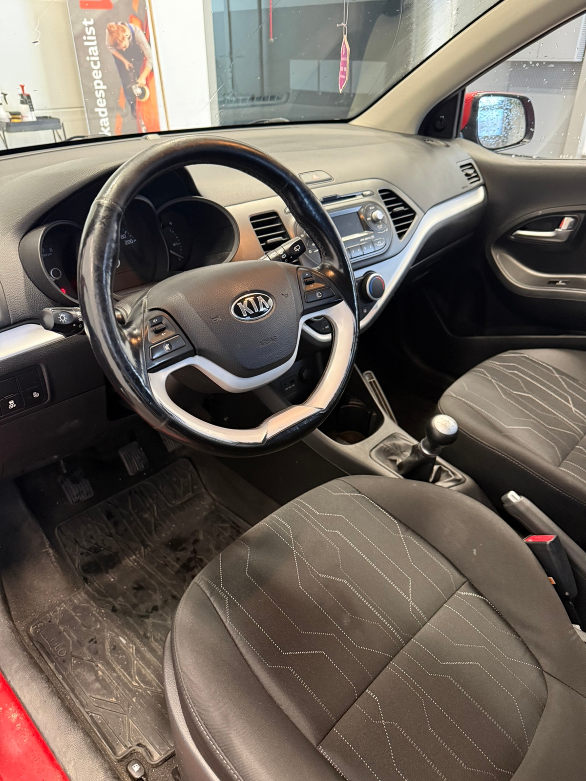 Kia Picanto 5-dörrar 1.0 MPI Manuell 2013, bild 5/10
