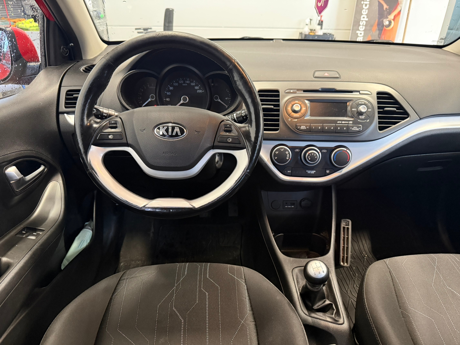 Kia Picanto 5-dörrar 1.0 MPI Manuell 2013, bild 6/10