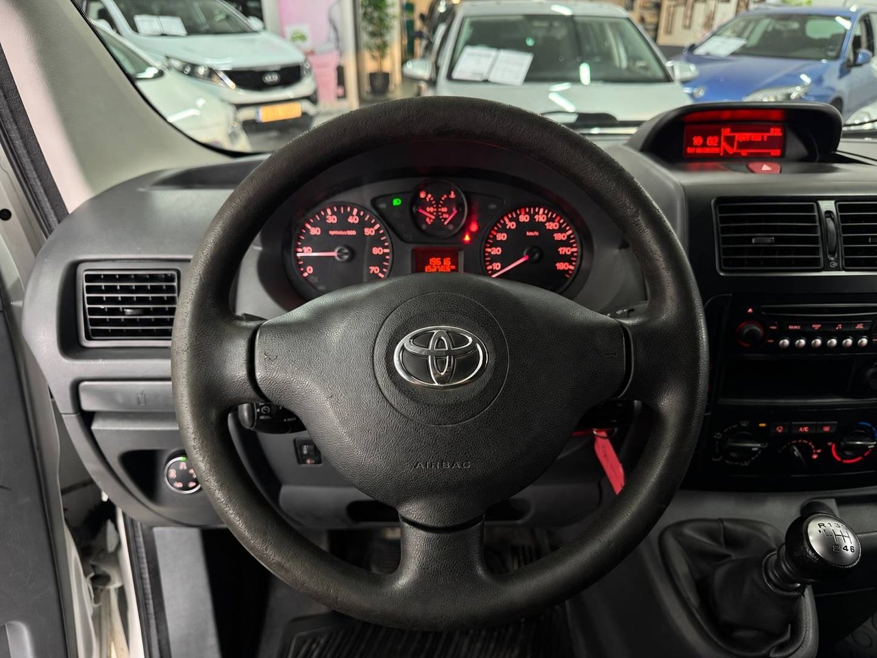 Toyota Proace 2015, kuva 7/10