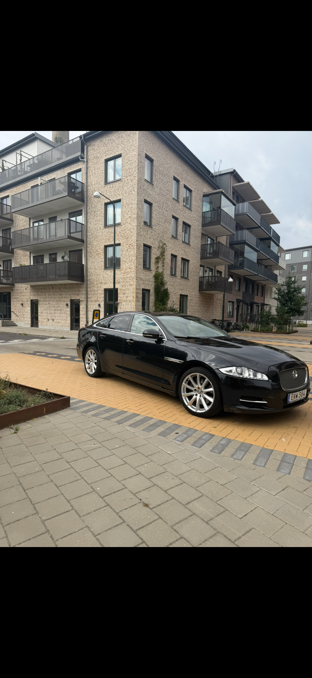 Jaguar XJ 3.0 V6 Automatisk 2012, bild 2/10