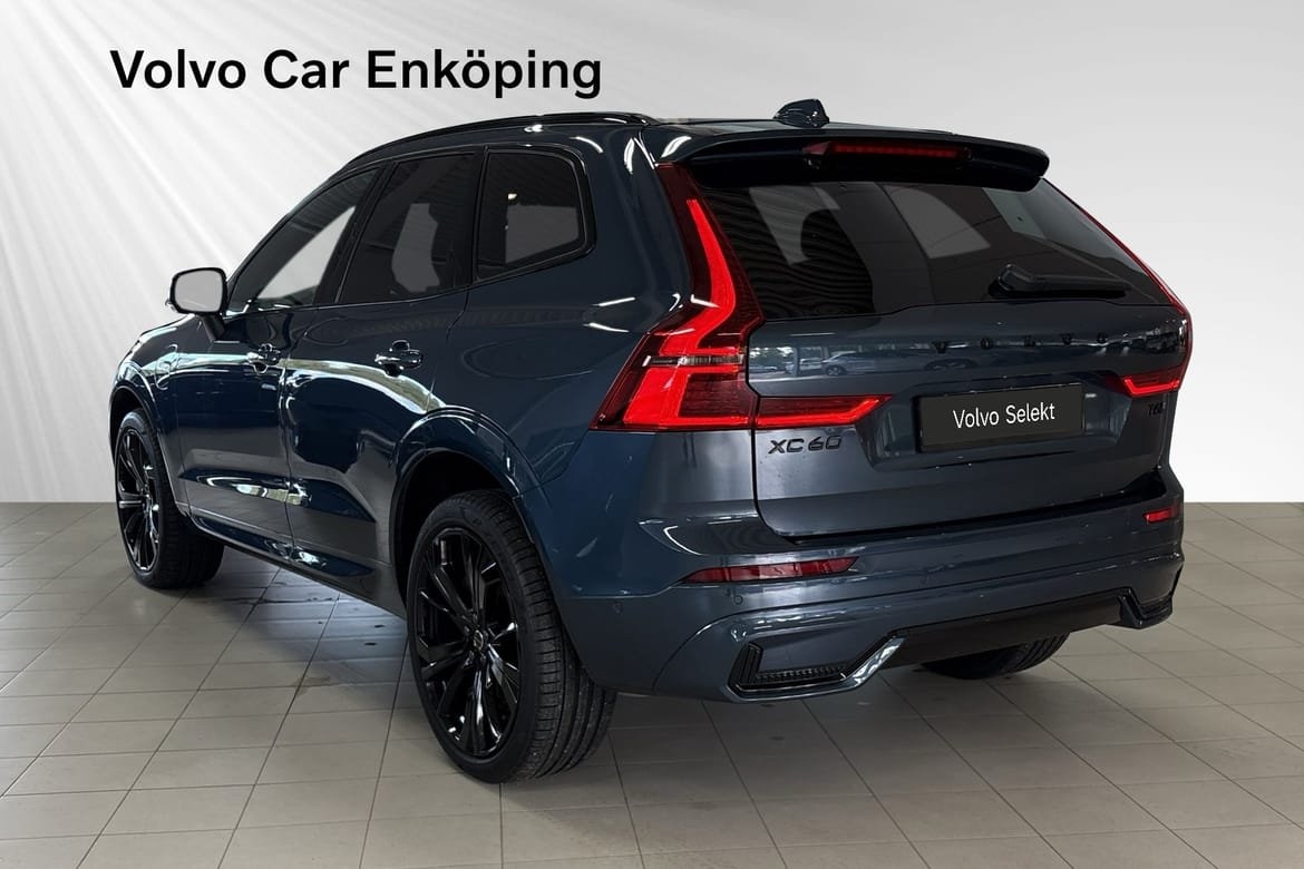 Volvo XC60 T6 Plus Black Nordic Edition 2026, bild 4/10