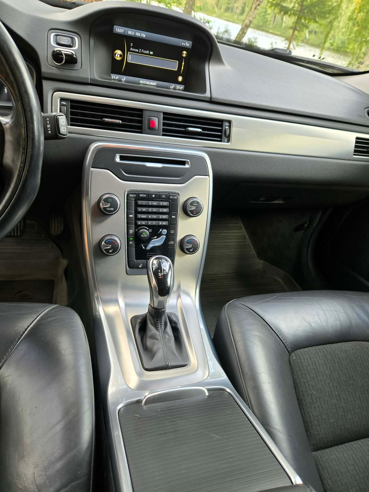 Volvo V70 D4 AWD Geartronic 2014, kuva 6/8