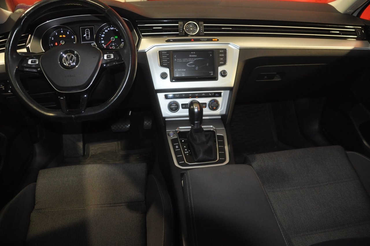 Volkswagen Passat 2016, bild 6/21