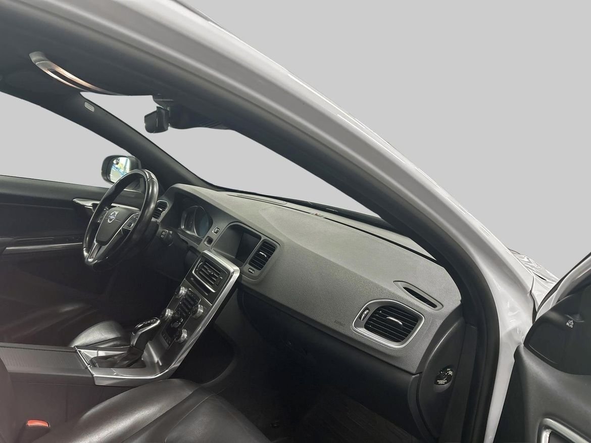 Volvo V60 Summum Business Edition 2015, kuva 7/16
