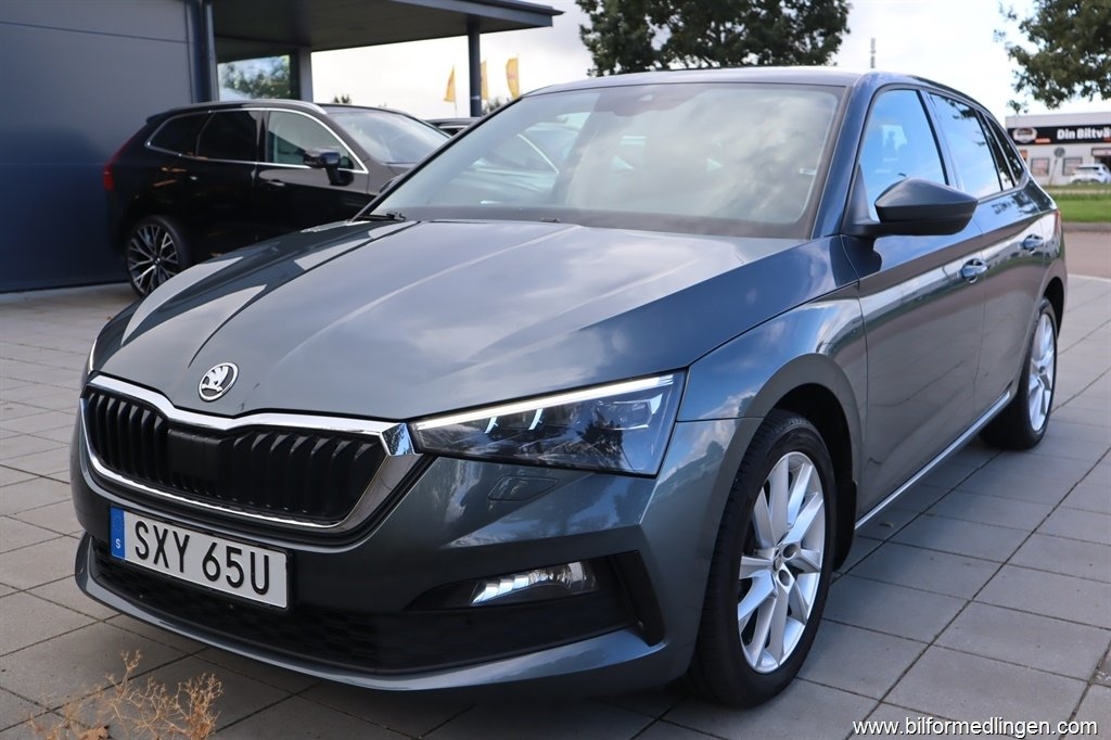 Skoda Scala 2020, photo 2/10