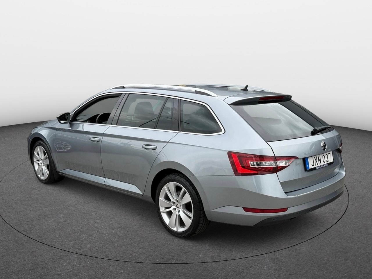Skoda Superb 2016, bild 3/10