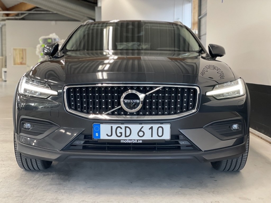 Volvo V60 Cross Country 2020, photo 3/27