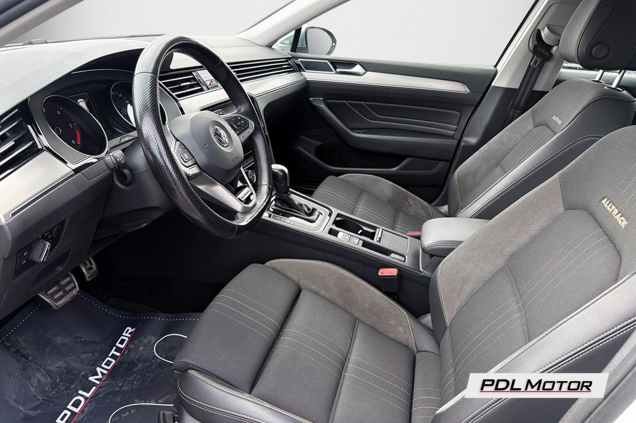 Volkswagen Passat 2020, photo 6/10