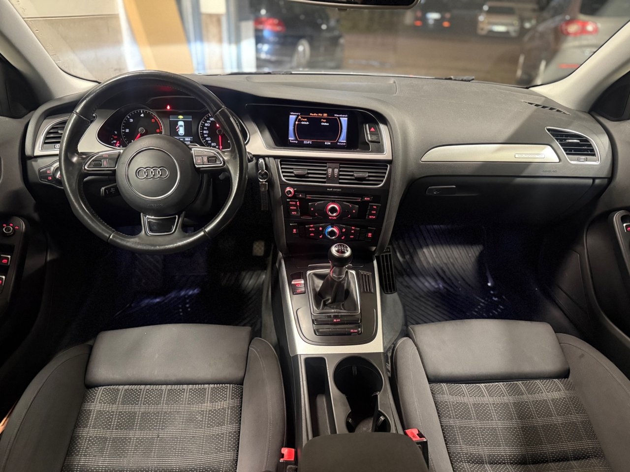 Audi A4 2013, photo 5/7