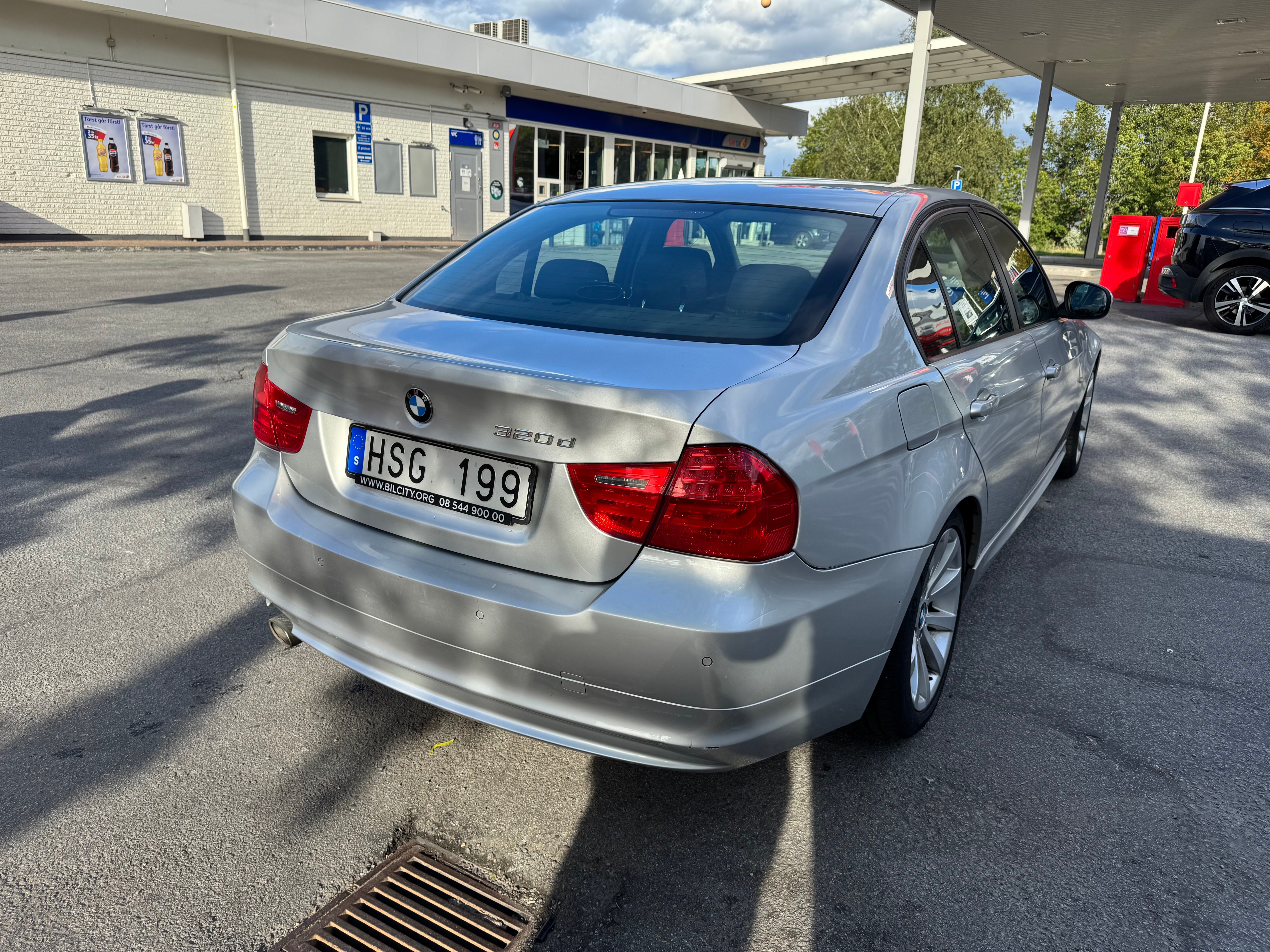 BMW 320 d Sedan Automatisk 2010, photo 4/7