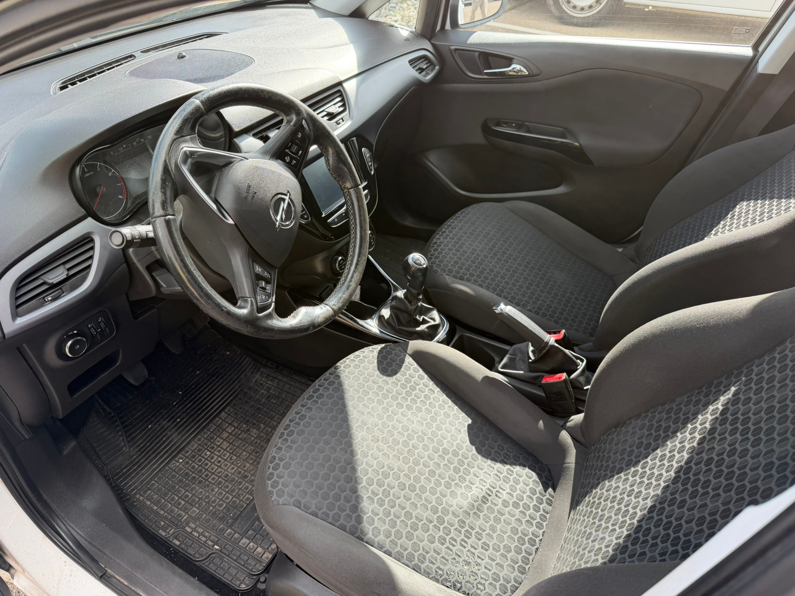 Opel Corsa 5-dörrar 1.4 Manuell 2018, bild 5/8