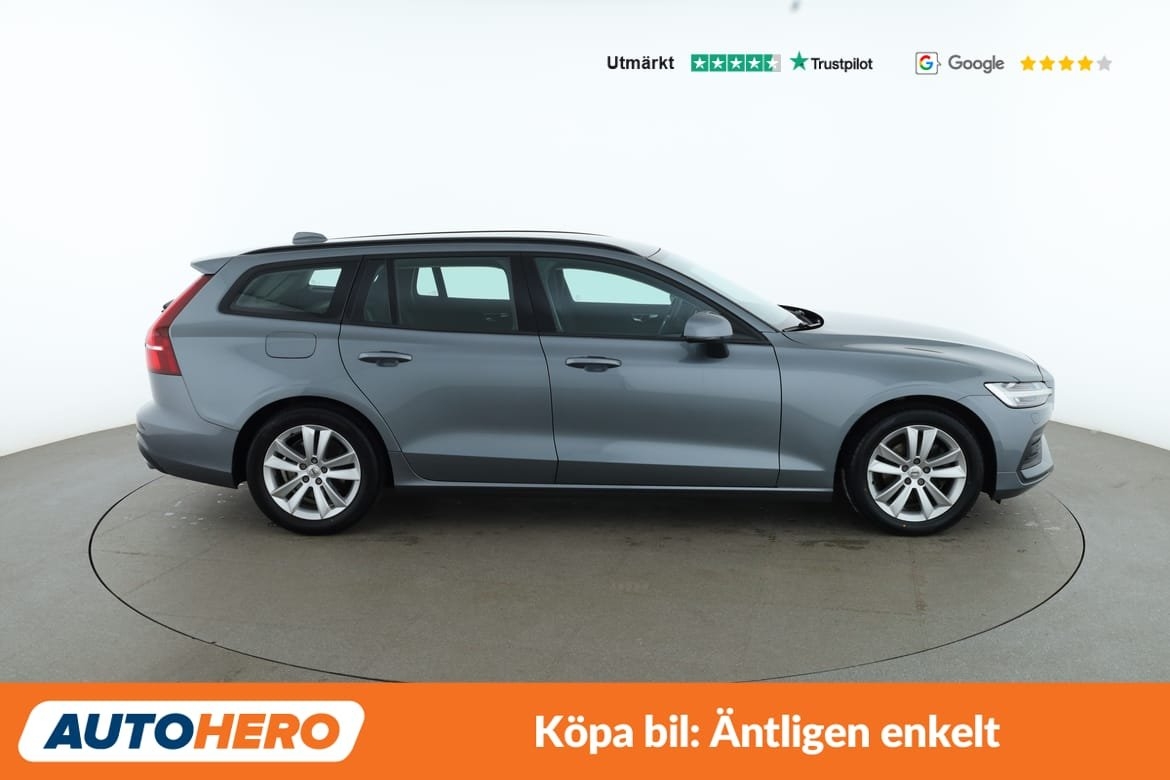 Volvo V60 2021, photo 7/10