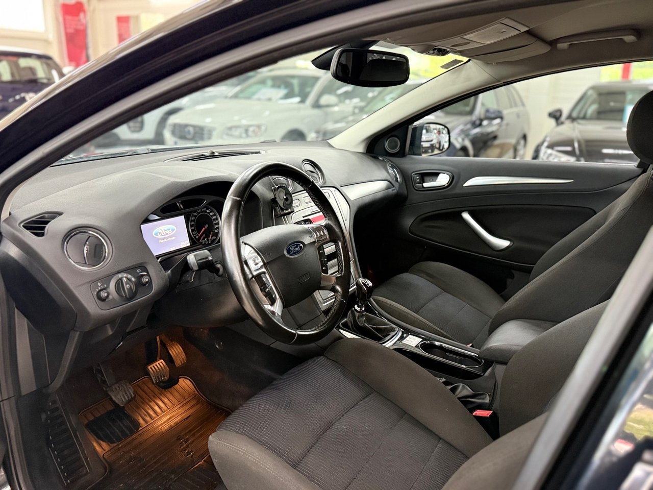 Ford Mondeo Kombi 2.5 Titanium 2007, bild 7/10