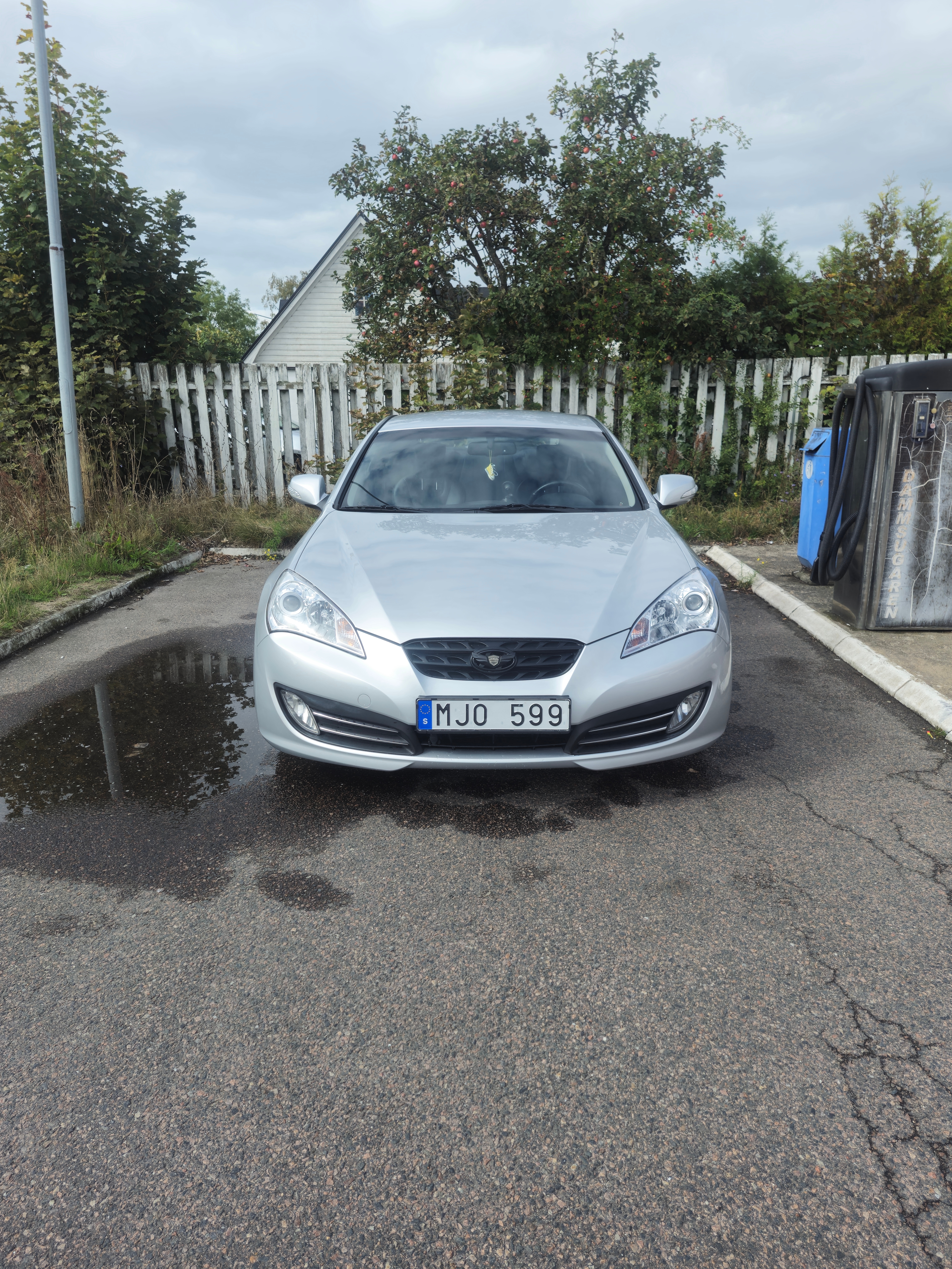 Hyundai Genesis 2011, bild 2/10