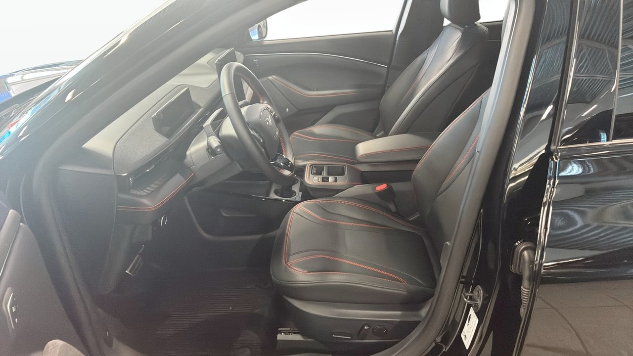 Ford Mustang Mach-E 2025, bild 5/10