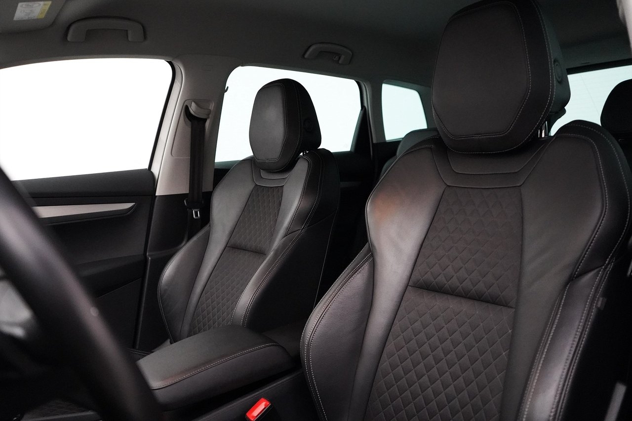 Skoda Karoq 2020, bild 6/10