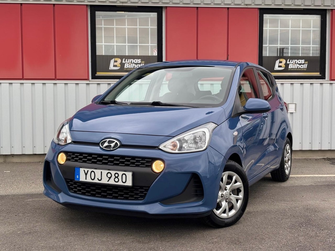 Hyundai i10
