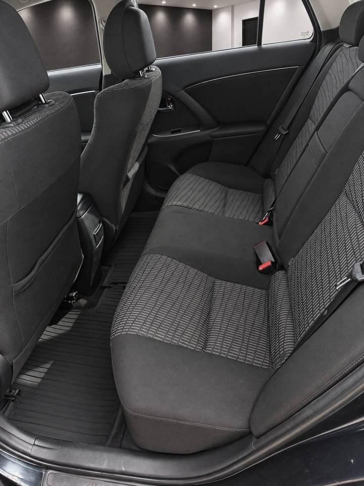 Toyota Avensis 2011, bild 5/10