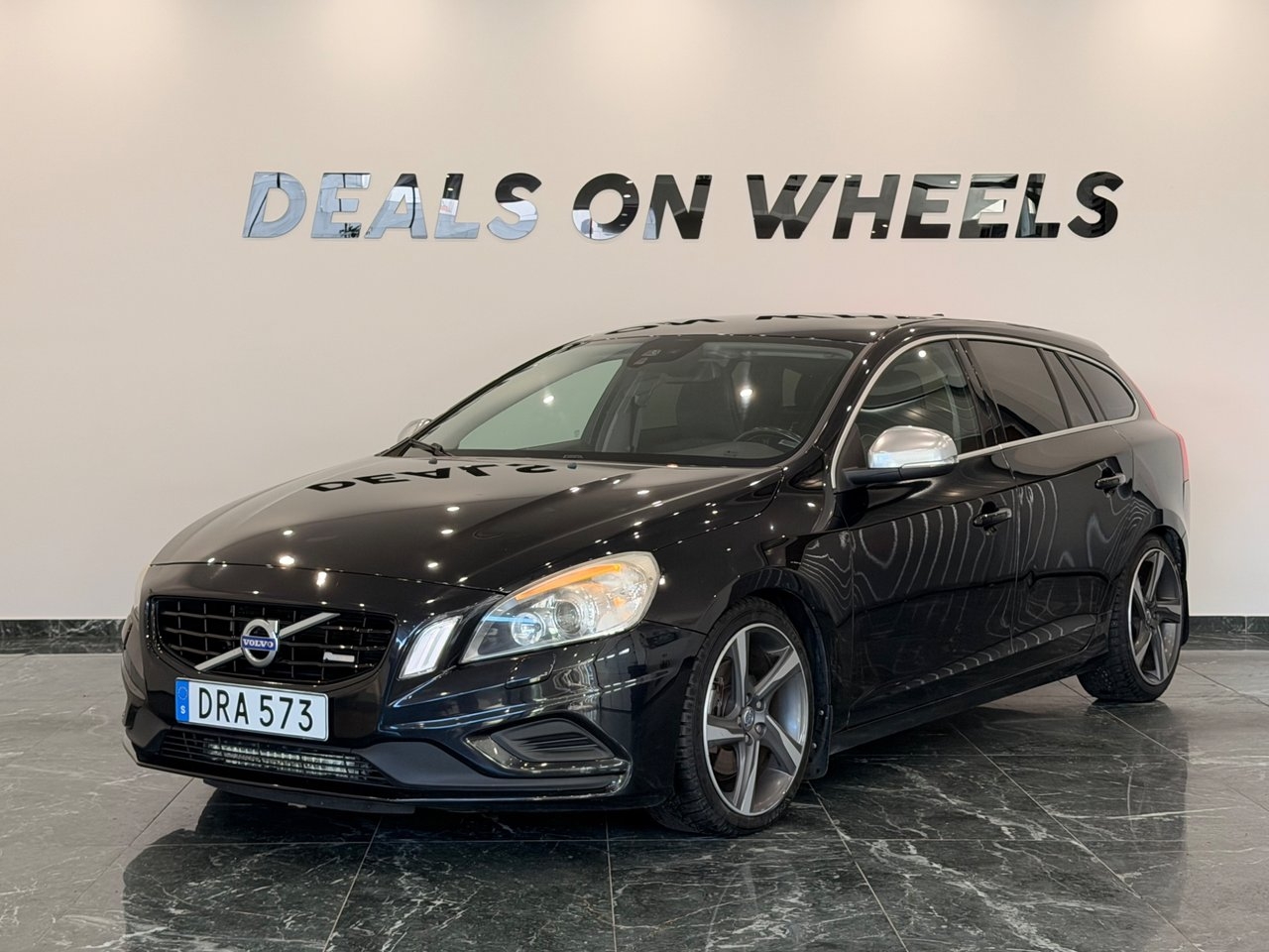 Volvo V60 D3 Geartronic R-Design 163hk 2011, bild 4/10