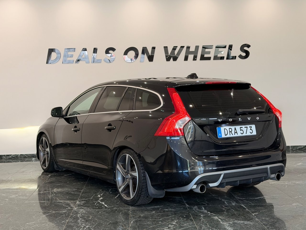 Volvo V60 D3 Geartronic R-Design 163hk 2011, bild 6/10