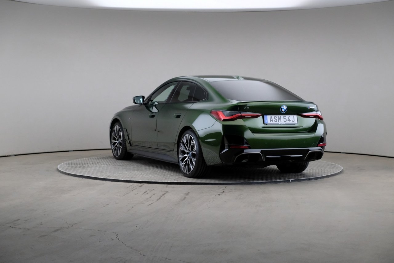 BMW i4 2023, photo 2/10