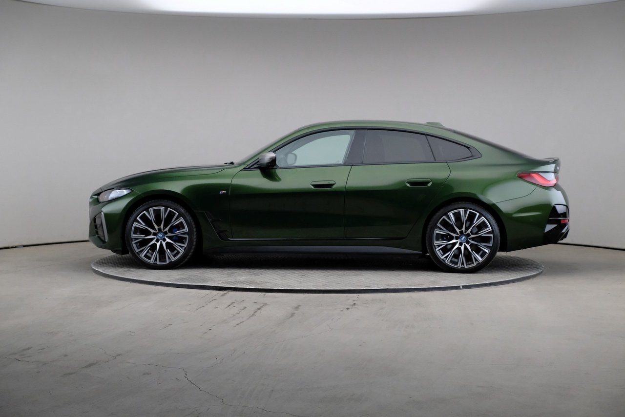 BMW i4 2023, photo 4/10