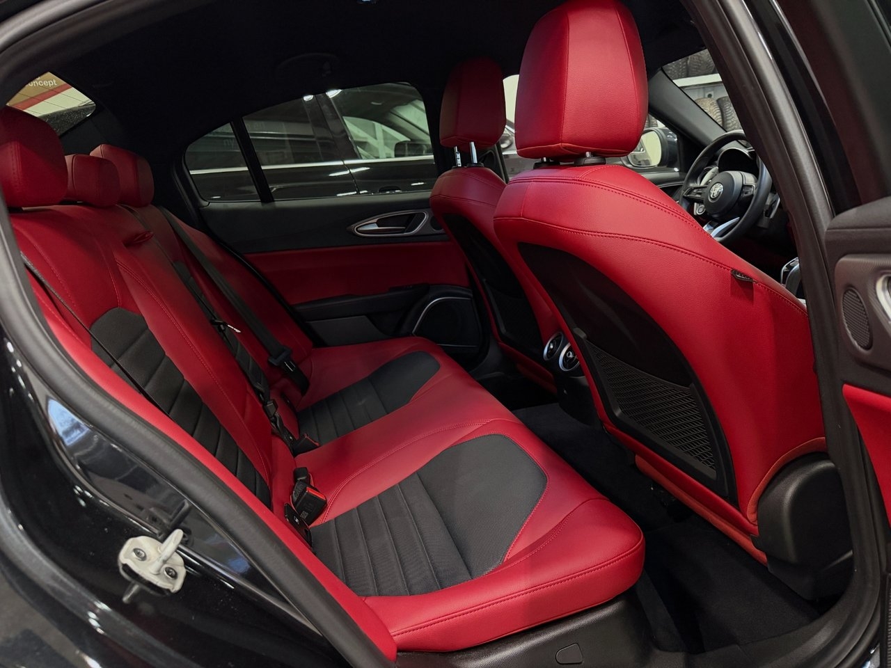 Alfa Romeo Giulia 2022, photo 7/10
