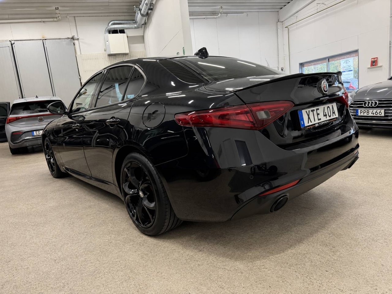 Alfa Romeo Giulia 2022, photo 2/10