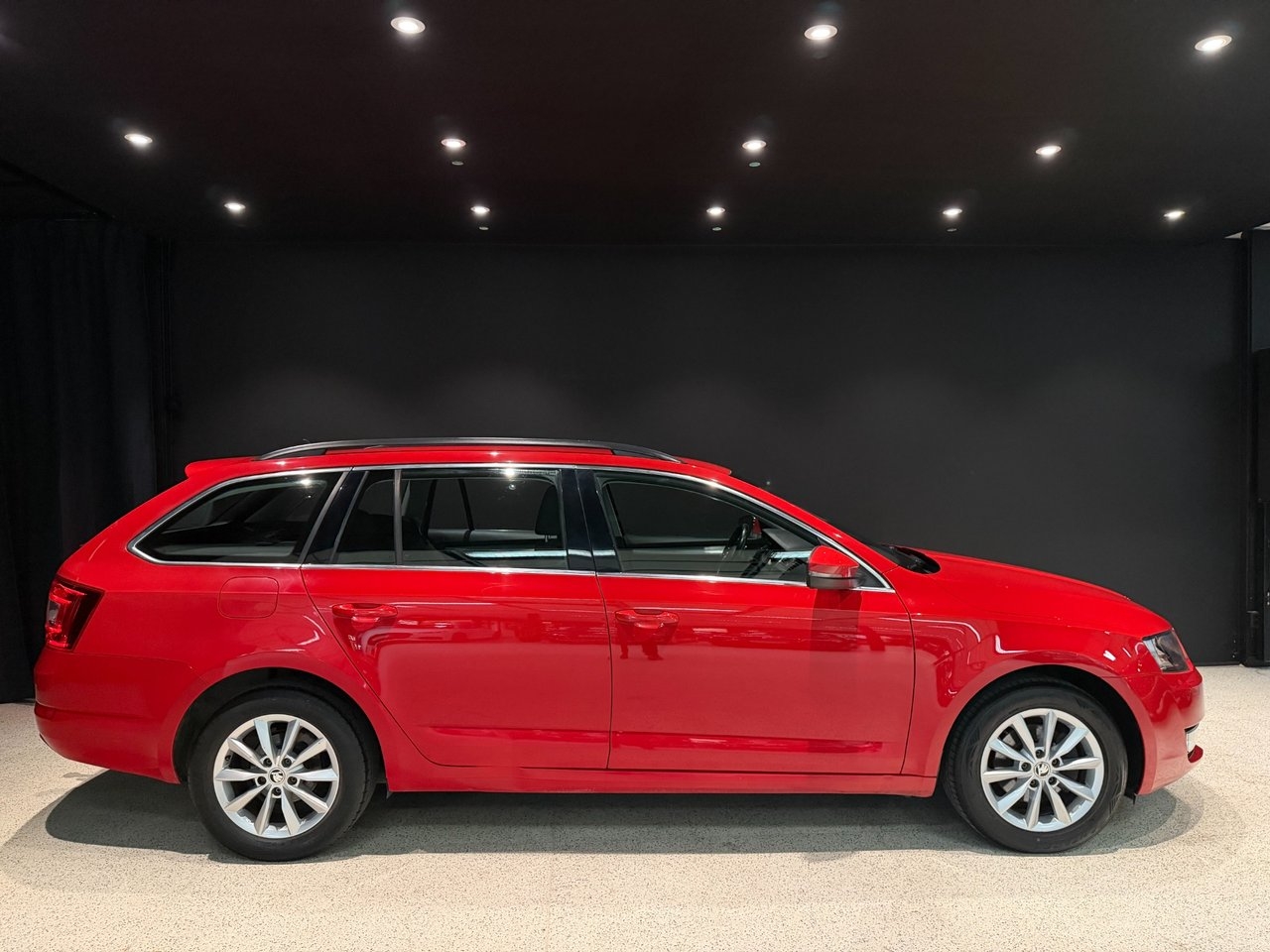 Skoda Octavia Kombi 1.0 TSI Ambition 2017, bild 6/10