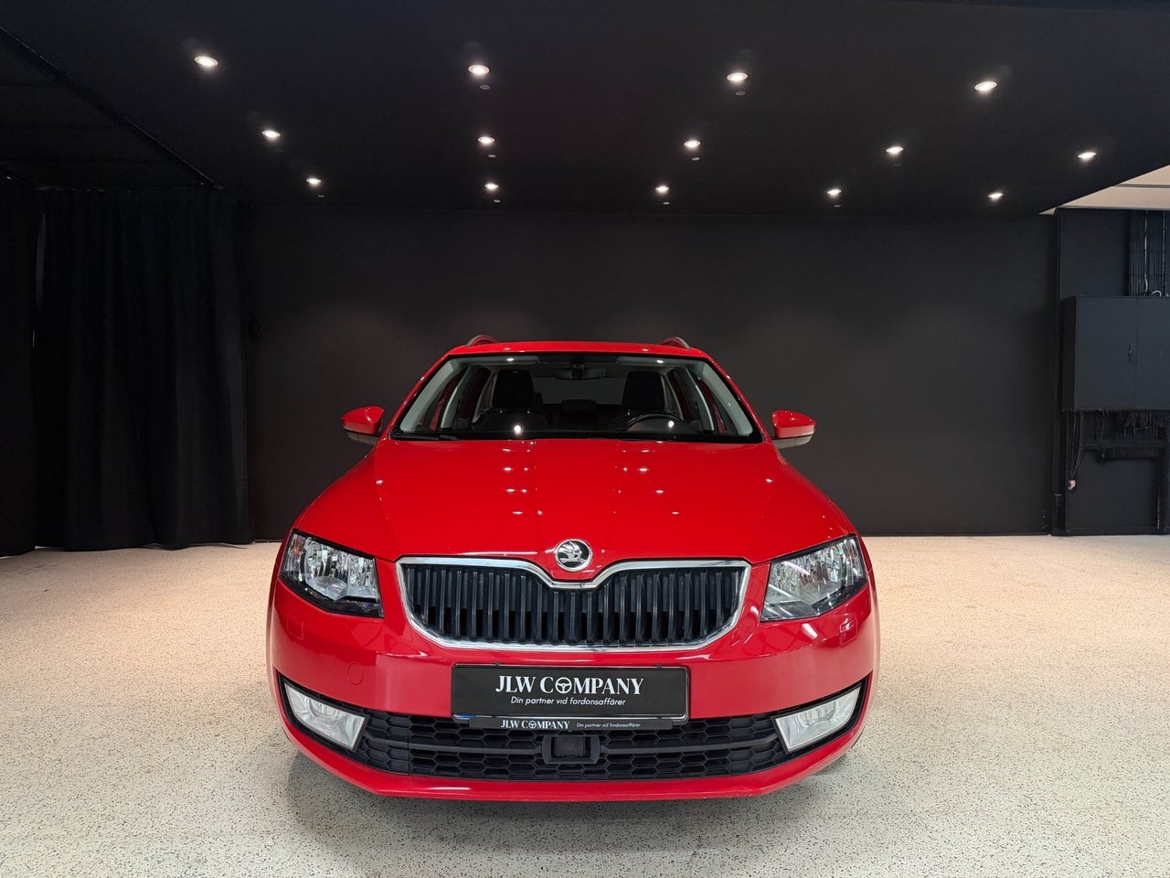 Skoda Octavia Kombi 1.0 TSI Ambition 2017, bild 2/10