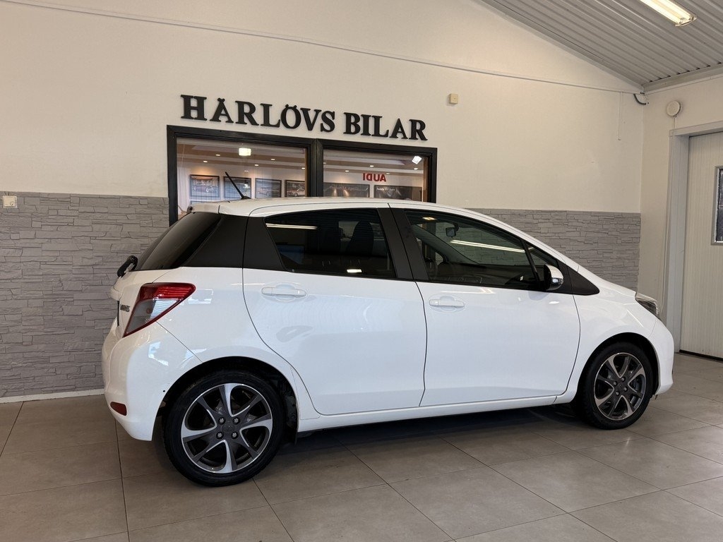 Toyota Yaris 2014, kuva 6/10