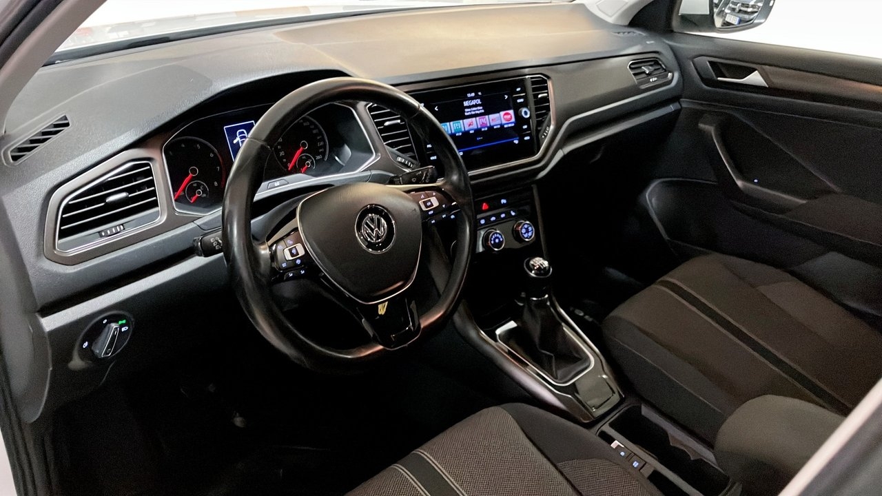 Volkswagen T-Roc TSI 115 / P-sensorer 2019, bild 7/10