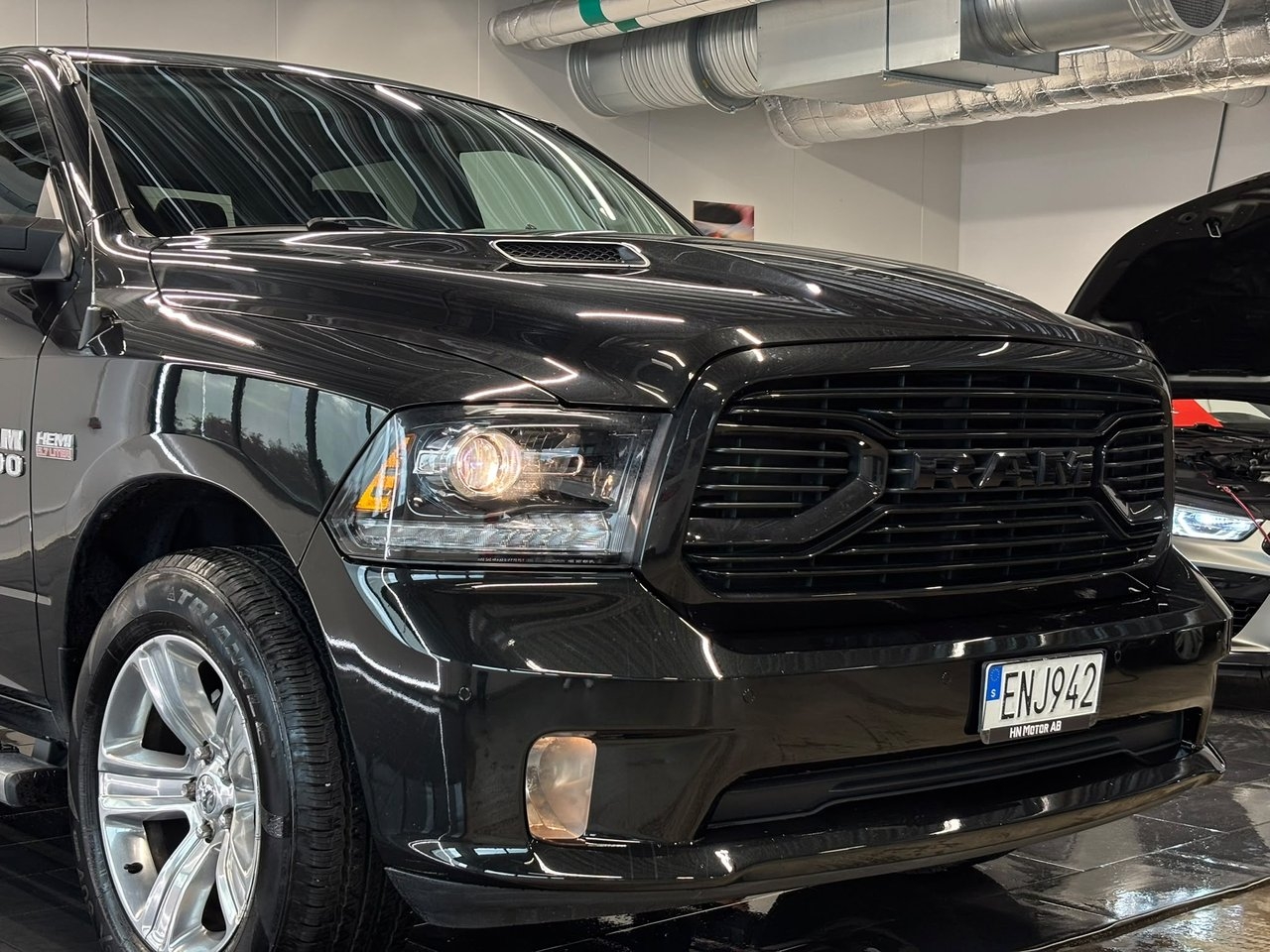 RAM 1500 Crew Cab 5.7 V8 HEMI 4x4 SPORT 2018, bild 6/10