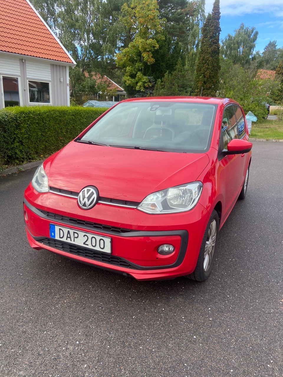 Volkswagen UP! 5-dörrar 1.0 MPI S/S ASG 2018, photo 2/7